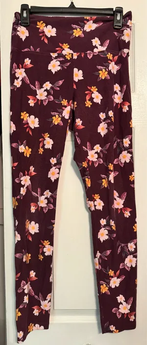 PINK Victoria's Secret Yoga Leggings thumbnail 1