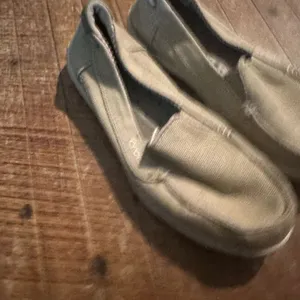 Crocs tan size 7 rubber ortho washable slip on loafers thumbnail 5