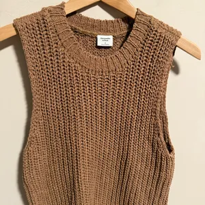 Abercrombie & Fitch Easy Shaker Sweater Tank Brown- Size Small thumbnail 3