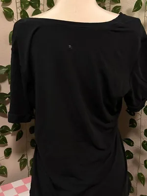 Lululemon vneck shirt black goth witchy fall casual preppy quiet luxury thumbnail 4