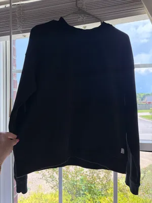 Vuori Black sweatshirt thumbnail 1