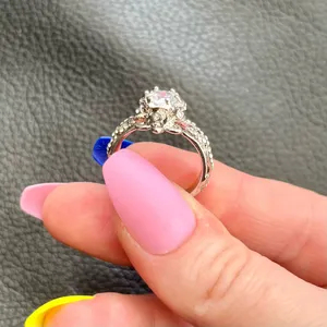Silver Toned Flower Ring Size 8 thumbnail 4