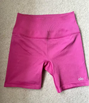Alo Yoga Paradise Pink Shorts thumbnail 1
