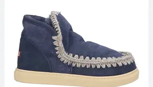 MOU Boots thumbnail 1
