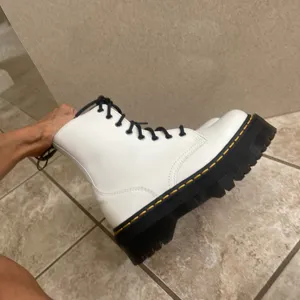 Dr Martens‎ Jadon White Leather Platform Combat Boots Side Zip 8-Eye US 7 lady thumbnail 5