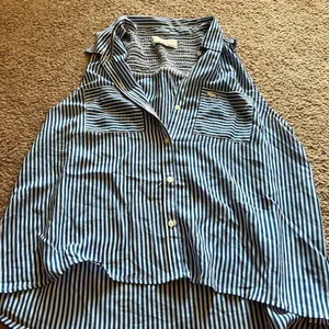 Abercrombie blue & white striped tank top‎ small thumbnail 2