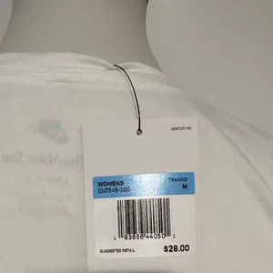 The Nike Tee Women's - Dry Fit - Long Sleeve - Size‎ M - NEW With Tags. thumbnail 5