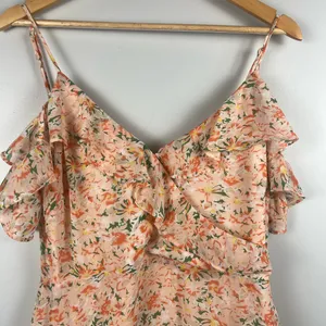 ASTR the Label Pemberly Dress in Peach Orange Floral high low size medium thumbnail 4