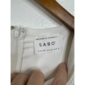 Sabo Skirt White Textured Cut Out Mini Dress Womens Size‎ XS Sleeveless Bodycon thumbnail 3