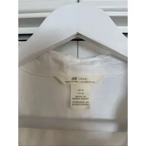 H&M white linen pocket front button down size medium thumbnail 3
