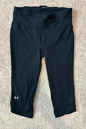 Under Armour Black Capri Leggings thumbnail 1