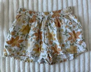 Billabong White Floral Elastic-Waist Athletic Shorts thumbnail 1