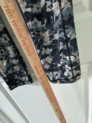 Lululemon Speed Up High-Rise Crop Leggings with Pockets in Spring Bloom Multi thumbnail 3