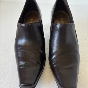 Liz Claiborne Dark Brown Heels size 7 1/2 M thumbnail 5
