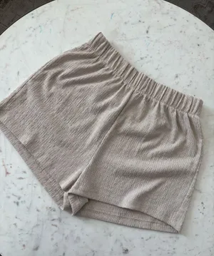 New H&M shorts sz M thumbnail 2