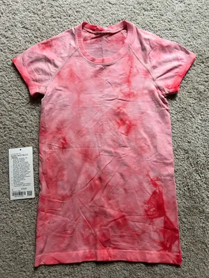 Lululemon Swiftly Tech Short Sleeve thumbnail 1