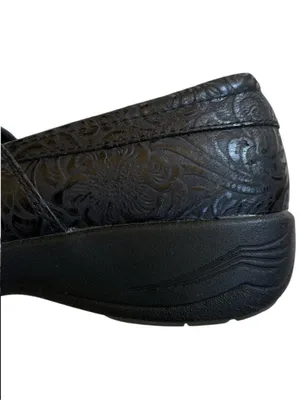 EUC Dansko Leather Embossed clogs Black Size 8 thumbnail 5