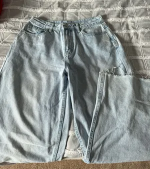Beginning Boutique Jeans thumbnail 1