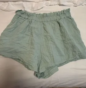 Roxy Shorts Beach thumbnail 1