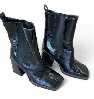 Circus NY Sam Edelman Lauren Snip-Toe Chelsea Patent Leather Boots 6.5 thumbnail 7