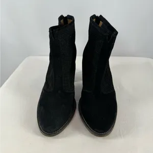 Aquatalia Perforated Suede Bootie in Black Size 8.5‎ thumbnail 3