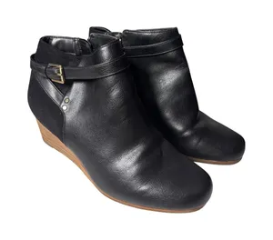 Dr Scholls Memory Foam Wedge Ankle Boots 9.5W Black Buckle Strap Double Bootie thumbnail 1