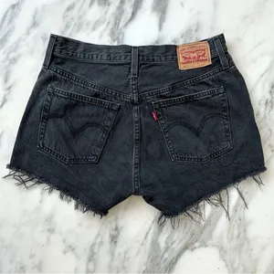 Levi’s 501 Original Fit High Rise Denim Shorts • Sz 29 thumbnail 3