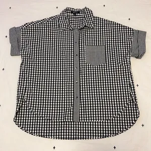 Madewell• Gingham-Play Button-Down Shirt Size S D40‎ thumbnail 6