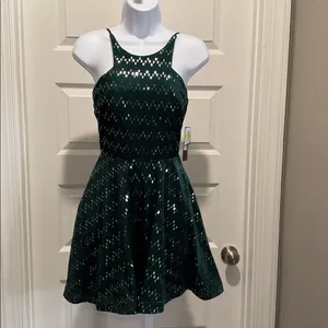 City Studio Green Metallic Fit &‎ Flare Dress Size 1 NWT Holiday Party Glam thumbnail 3
