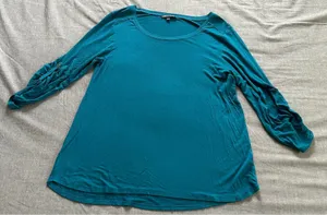 Cable & Gauge Teal Blue Ruched Button Tab Sleeve Scoop Neck Top Large thumbnail 1