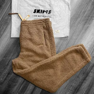 SKIMS Cozy Knit Sherpa Joggers Elastic Waist Tapered Leg NWT Women’s Size XL thumbnail 2