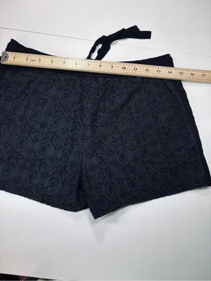 Ann Taylor LOFT Black Lace Overlay Drawstring Shorts EUC Size 2 thumbnail 11
