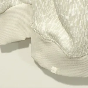 Lululemon Textured Jacquard Crewneck Pullover‎ Sweatshirt Bone White Size 8 thumbnail 5