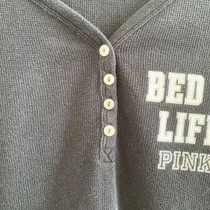 Victoria’s Secret Pink Black Henley Waffle Knit Sleep Shirt Size Large thumbnail 4