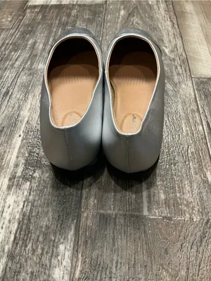 Comfortview Silver Ballet Flat with Silver Metallic Toe Size 10 Wide thumbnail 13