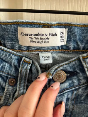Abercrombie High-Rise Jeans Straight Curve Love thumbnail 3