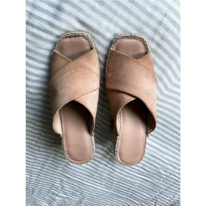 Vince Gaelan Wedge Espadrille Size 6 Rattan Straw Slip On Sandal Light Tan thumbnail 3