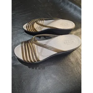 Crocs Womens‎ Isabella Bronze Gold Mini Wedge Sandals 8 thumbnail 2