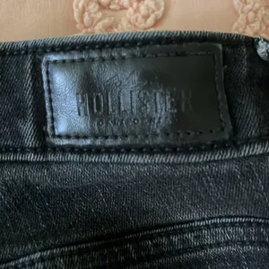 Doesn’t say size but I would think a 00 to a 000, wear and tear thumbnail 3