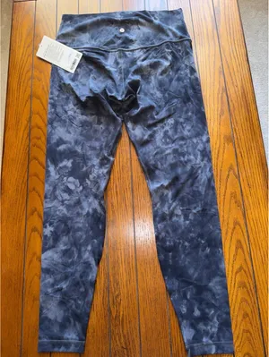 Lululemon Align High Rise 28” Diamond Dye Pitch Grey Graphite Grey Size 12 NWT thumbnail 2
