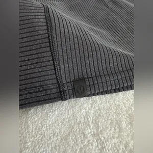 $58 Lululemon Softstreme Ribbed Cropped Tank Top Black Grey 6 S XS thumbnail 4