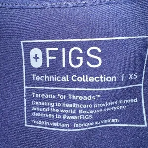 FIGS Top Casma Womens XS Blue Technical Collection Three Pocket Scrub FW1100 thumbnail 2