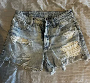 American Eagle Mom Shorts Denim thumbnail 1