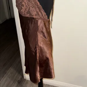 Frederick's of Hollywood Elegant Brown Lace Trim Nightgown thumbnail 4