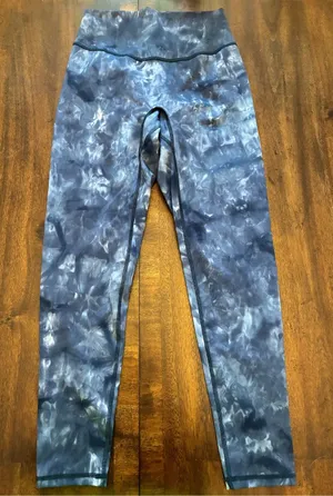 Gymshark Elevate Leggings Women’s Medium Tie Dye Blue Full Length Workout thumbnail 1