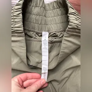 Lululemon Jogger thumbnail 3