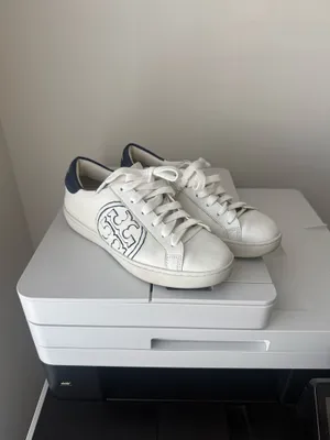 Tory Burch White Leather Sneakers with Navy Heel Accent 6M thumbnail 3