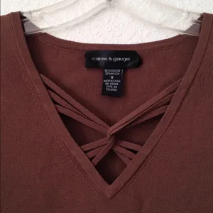 FINAL MARKDOWN Ladies' cable & gauge Brown Top (S) thumbnail 2