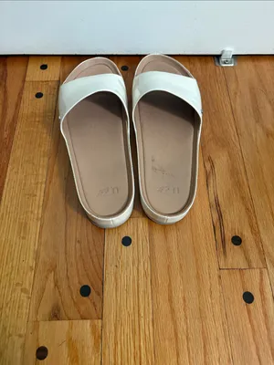 UGG Women’s Cream Slide Sandals with Soft Footbed thumbnail 4