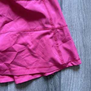Hot pink skort Size M thumbnail 2